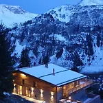 Bed and breakfast Skilodge Oberlech 4*