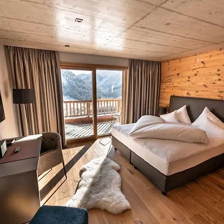 Skilodge Oberlech