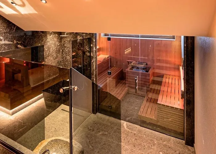 Skilodge Oberlech Frühstückspension 4*